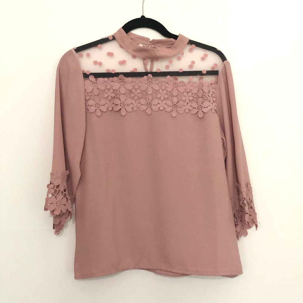 Large dusty rose top with lace cuffs
